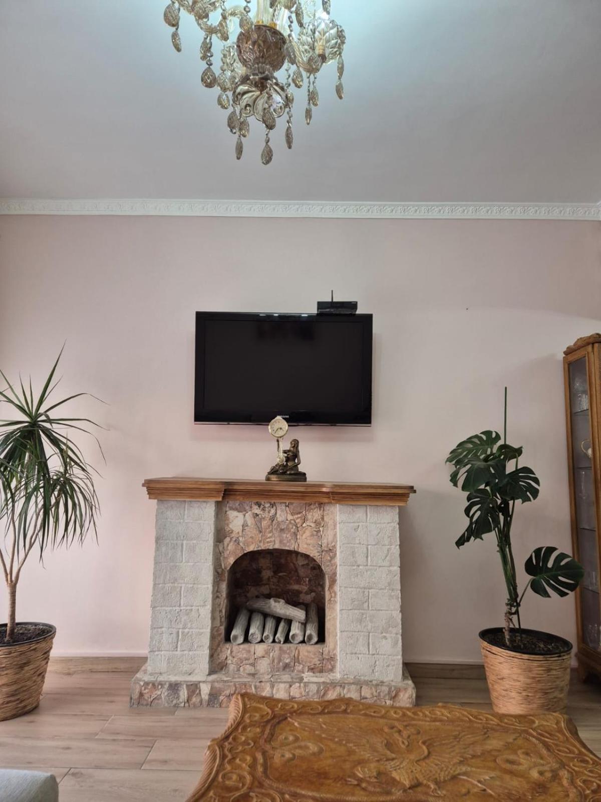 Apartamento De 3 Dormitorios 坎布里尔斯 外观 照片