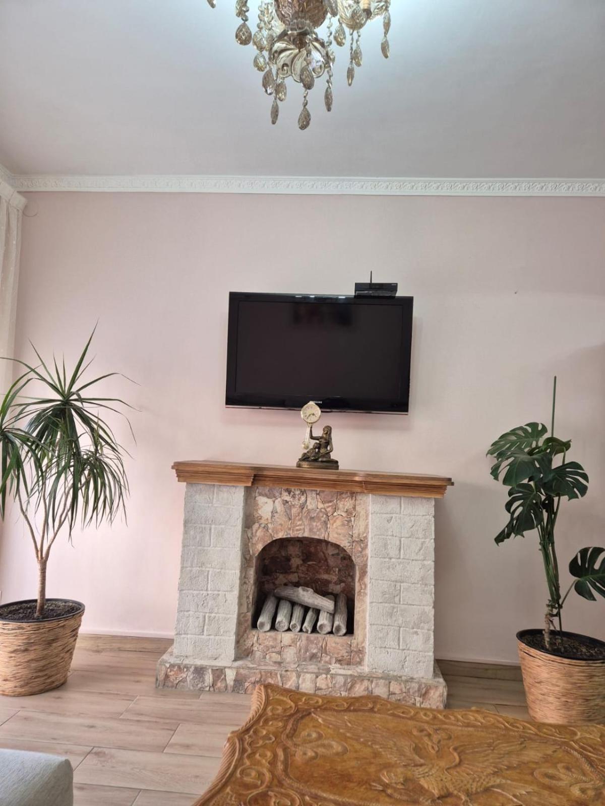 Apartamento De 3 Dormitorios 坎布里尔斯 外观 照片